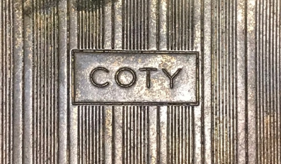 1930 COTY PUDRA KAPAKLI MAKYAJ PUDRASI CANTADA TAŞINABİLEN 