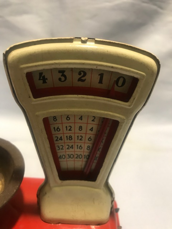 1950  ALMAN TENEKE TEK KEFELİ İBRELİ MEKANİK TERAZİ OYUNCAK