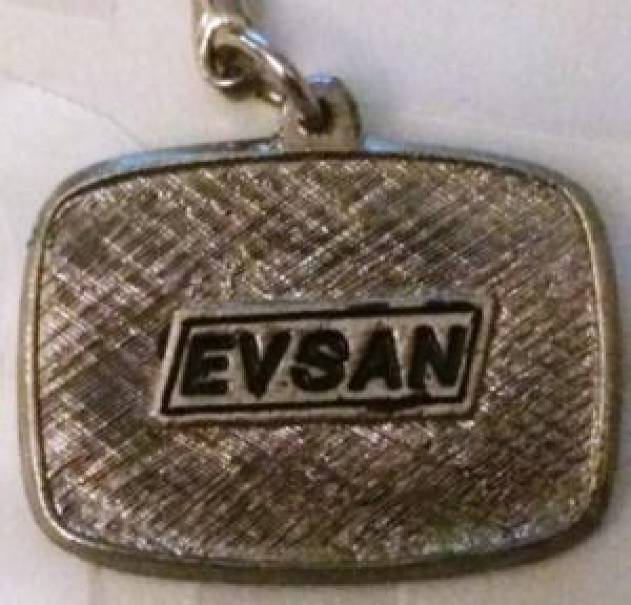 MURAT 124 TOFAŞ METAL ANAHTARLIK 1970 SENESİNİN 