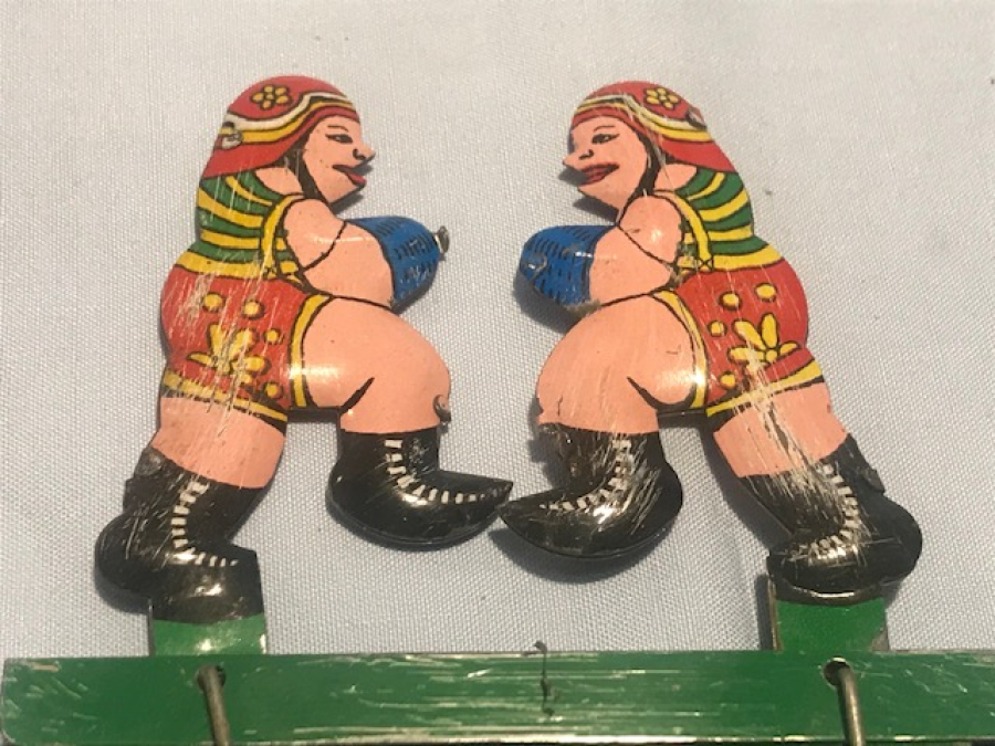 TENEKE MEKANİK BOKSÖR OYUNCAK