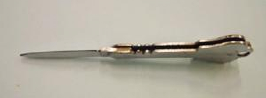 ANAHTARLIK ŞEKLİNDE TEK UÇ ÇAKI