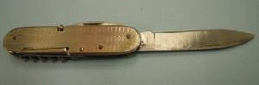 KROM METAL PASLANMAZ MUHAFAZALI ÇAKI