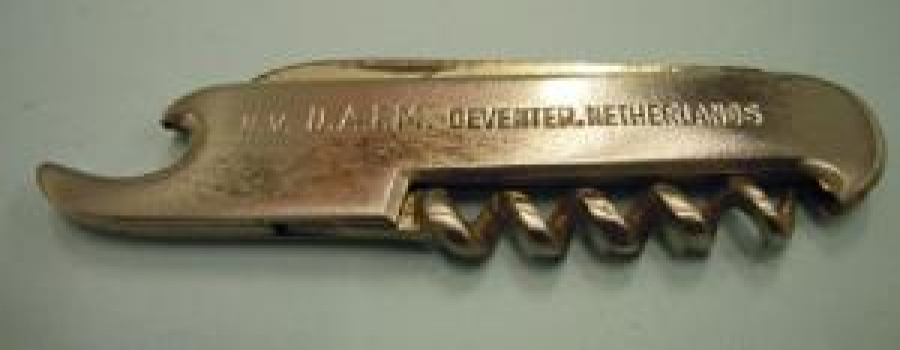 N.V. D.A.II.M. DEVENTER. NETHERLANDS TUBES KROONKURKEN CAPSULES AÇACAK ÇAKI 