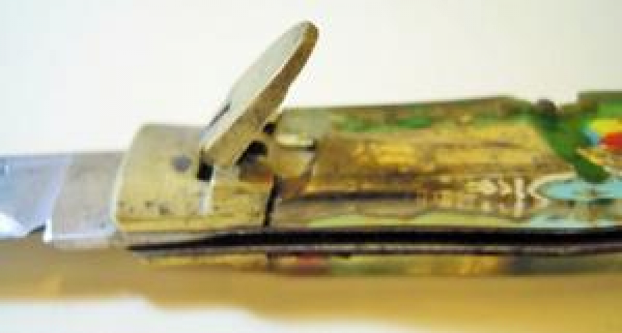 İRAN ZENCAN DIŞI POLİ BASKILI DIŞ KAB YARIM SUSTALI YAN ÇIKMA ÇAKI STAINLESS 