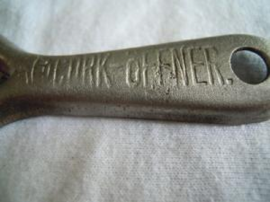 CORK BFENER METAL ŞİŞE KAPAK AÇACAK
