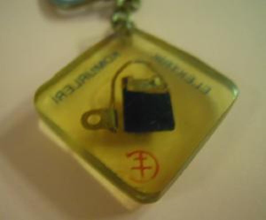 ELEKTRİK KÖMÜRLERİ ANAHTARLIK