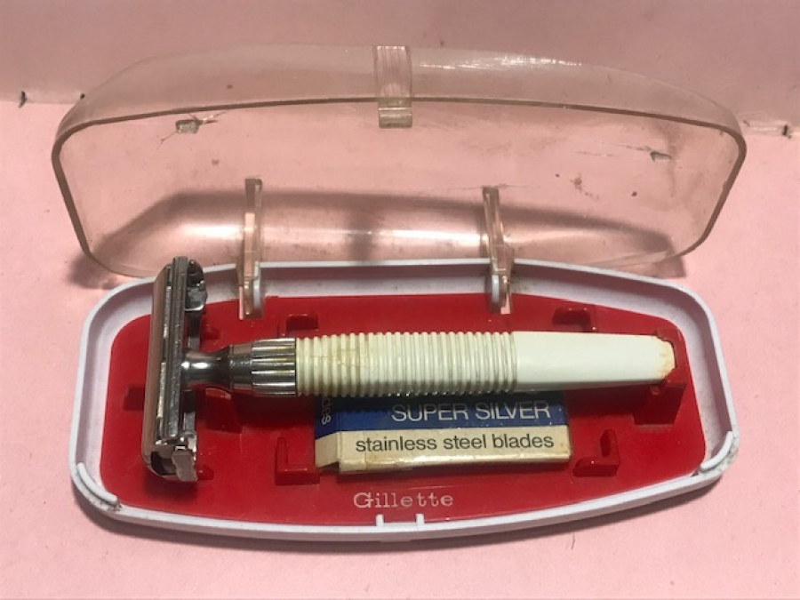 1950 GİLETTE BRİT PAT 694093 TRAŞ TAKIMI 