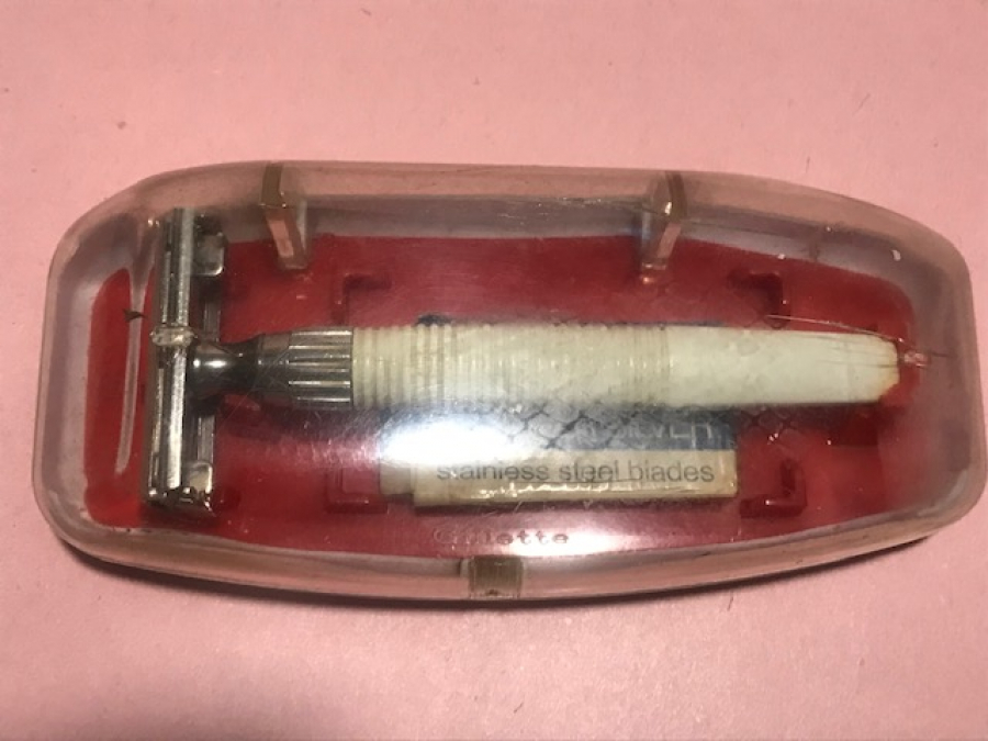 1950 GİLETTE BRİT PAT 694093 TRAŞ TAKIMI 