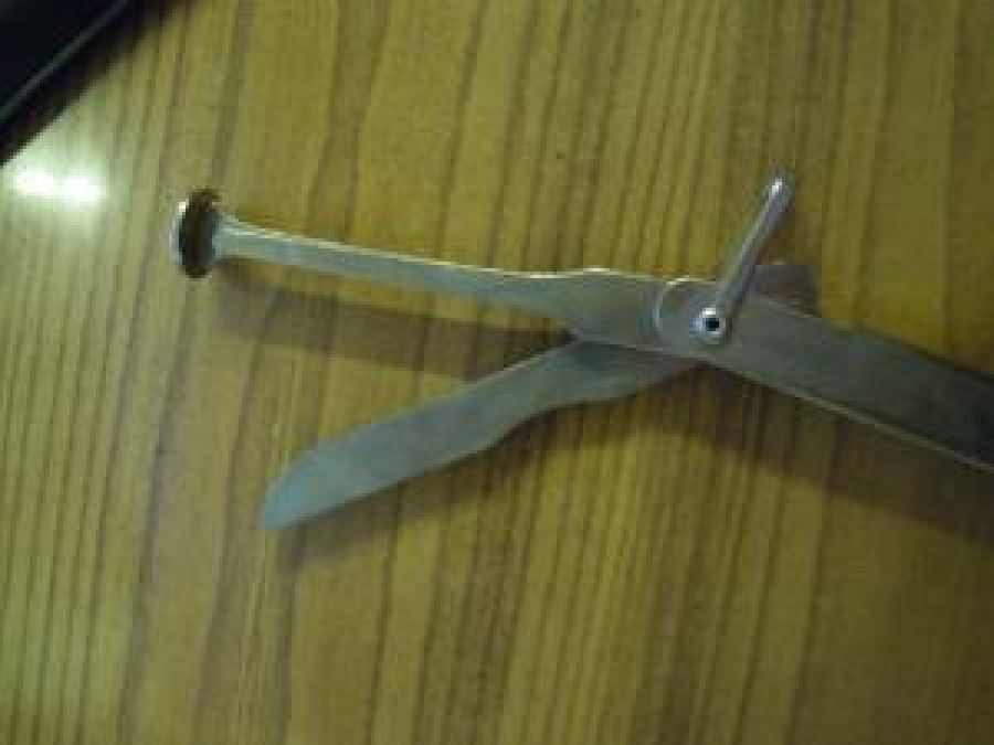 İTALYAN ORJİNAL MUHAFAZASINDA PİPO KAŞIĞI DELİCİ BASTIRICI KAZIYICI 