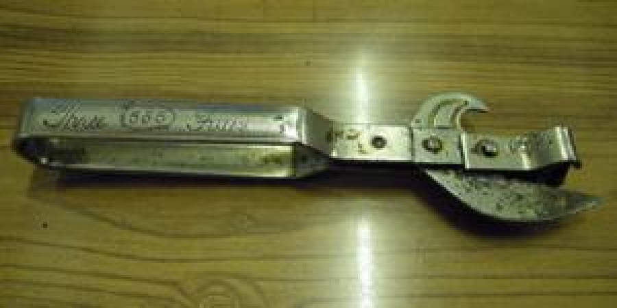 METAL THREE 555 FİWE KONSERVE MEŞRUBAT ŞİŞE KAPAK AÇACAK 