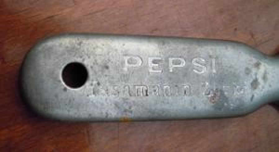 PEPSI REKLAMLI YASAMANIN ZEVKİ METAL MEŞRUBAT AÇACAK 