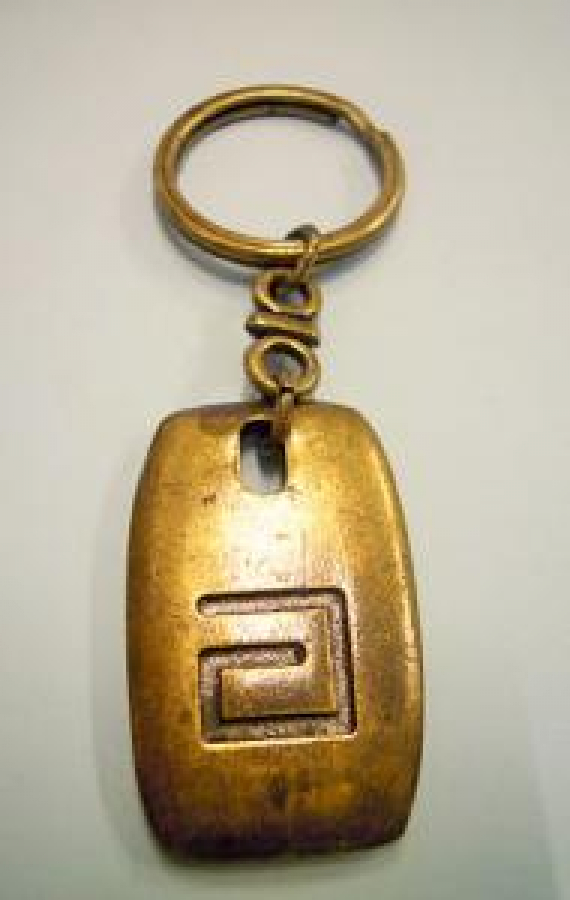 BRONZ MUTLU YILLAR YENİ YIL METAL ANAHTARLIK 