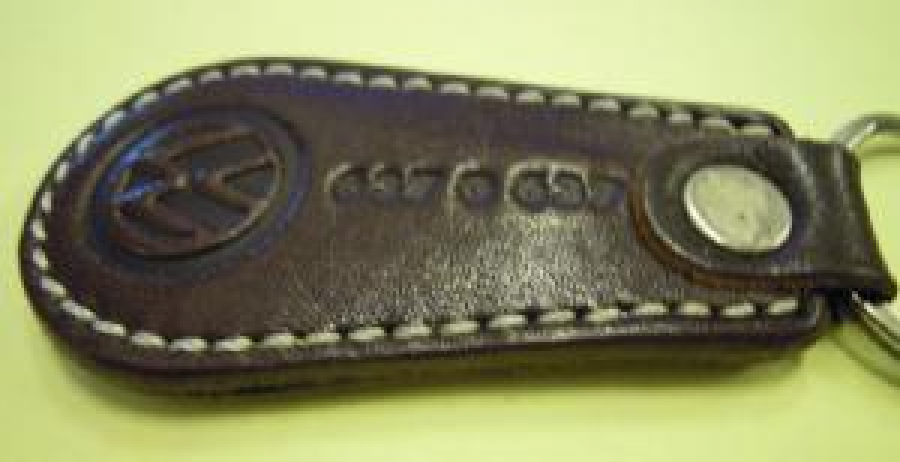 EVRENSEL 637 0 637 BNW DERİ ANAHTARLIK 