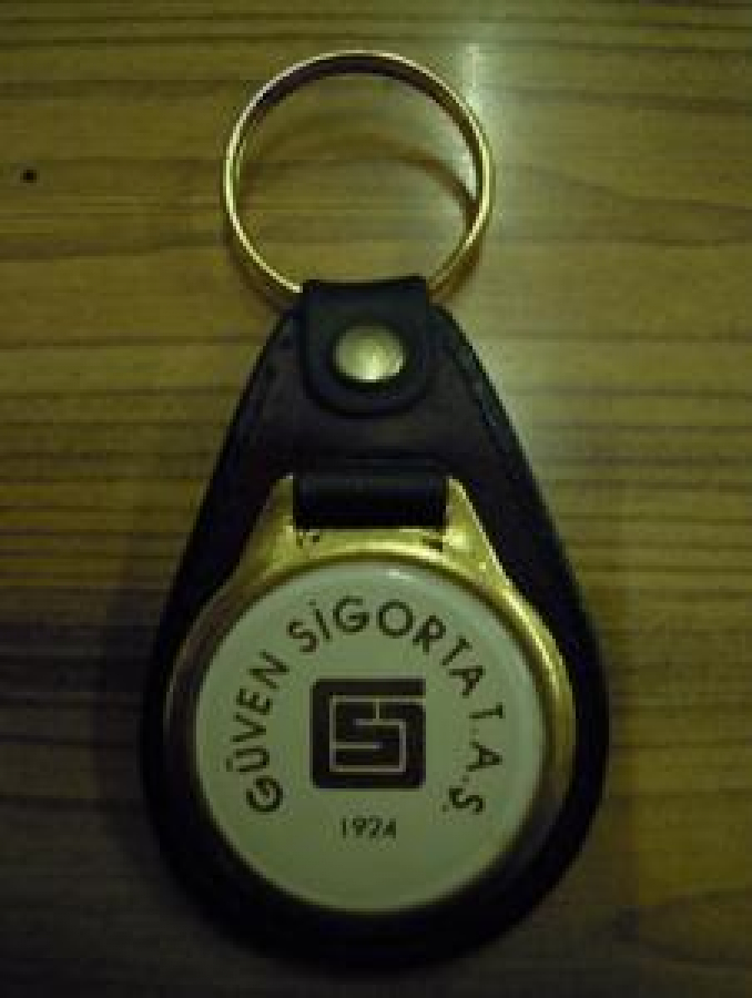 GÜVEN SİGORTA. T.A.Ş. 1924 DERİ ANAHTARLIK