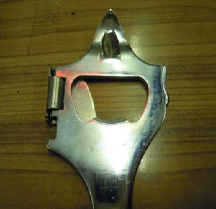 KUTUSUNDA ÇOK MARİFETLİ ETNA AÇACAK KONSERVE MEŞRUBAT 