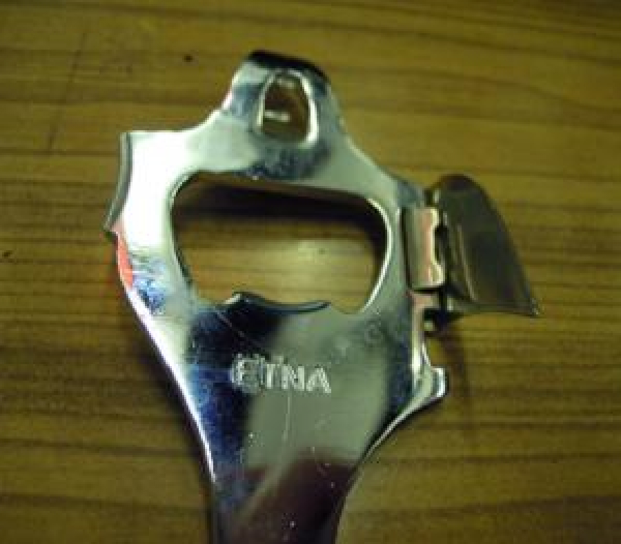 KUTUSUNDA ÇOK MARİFETLİ ETNA AÇACAK KONSERVE MEŞRUBAT 