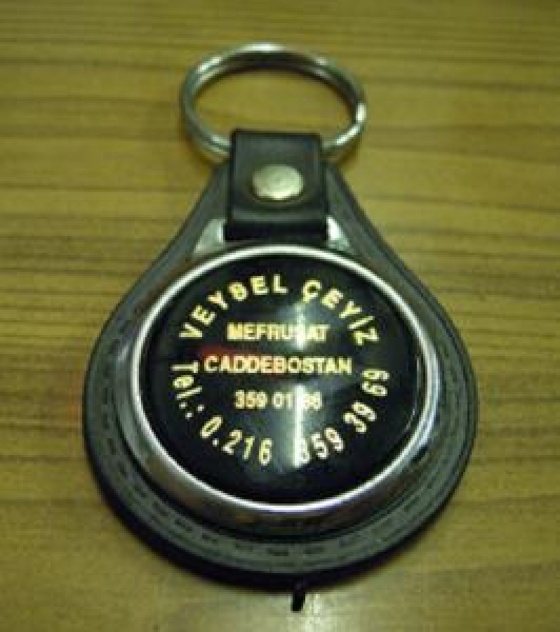 "SERTAY" YEYSEL ÇEYİZ MEFRUŞAT CADDEBOSTAN 359 01 86 TEL: 0.216 359 39 69 DERİ ANAHTARLIK 