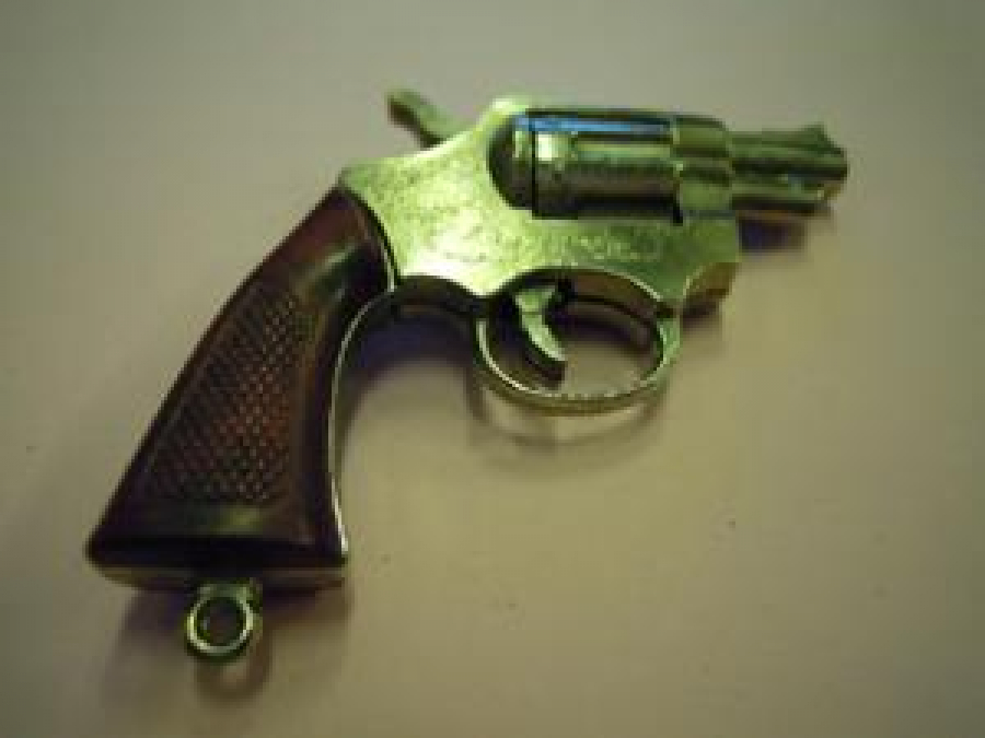 SİLAH ŞEKLİNDE ANAHTARLIK