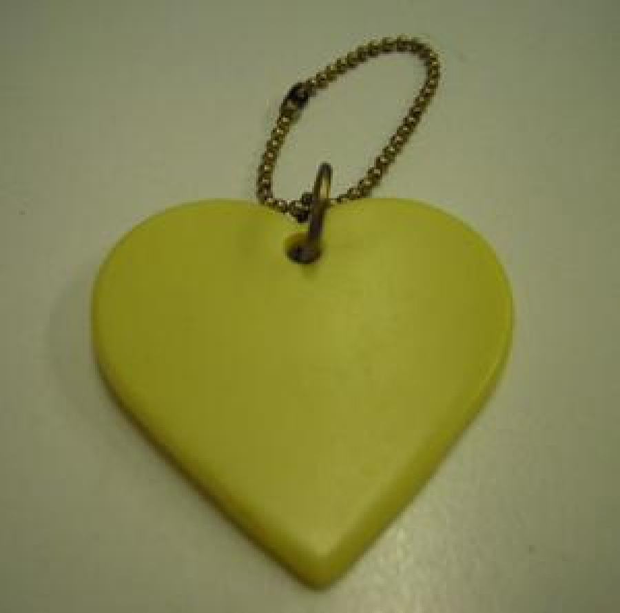 SKİNNY LEG KALP SİLİKON ANAHTARLIK