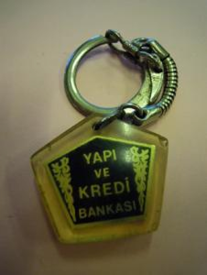 YAPI KREDİ BANKASI POLİ KARBON AKRİLİK ANAHTARLIK 