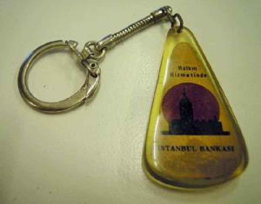 HALKIN HİZMETİNDE İSTANBUL BANKASI CİDDİYET EMNİYET SÜR'AT ANAHTARLIK 