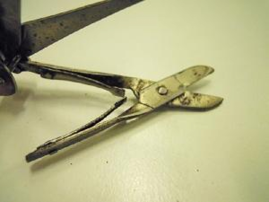 MİNİ SEYEHAT BAKIM SETİ MAKAS CIMBIZ TÖRPÜ ÇAKI KESKİ 