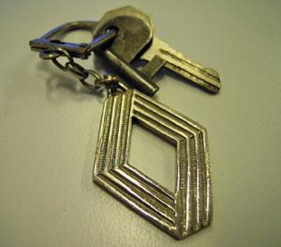 RENO OTO ARMA KROM METAL ANAHTARLIK 2 ADET ANAHTAR ÜZERİNDE 