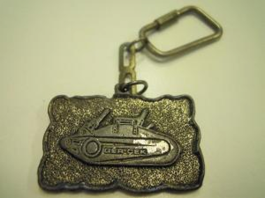 YAŞAR SANAYİ FAB: 23 78 13 TEL: 44 50 79 İSTANBUL GERÇEK ANAHTARLIK 