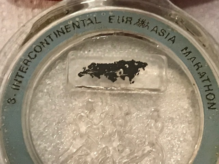 3.İNTERCONTİNENTAL EUR ASIA MARATHON  3.11.985 İSTANBUL ŞİŞE CAM MADALYA