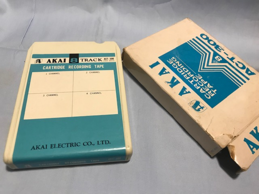 AKAI ACT-300 8 TRACK RECORDING TAPE CARTRİDGE WİTH KARTUŞ KASET KUTUSUNDA KULLANILMAMIŞ 