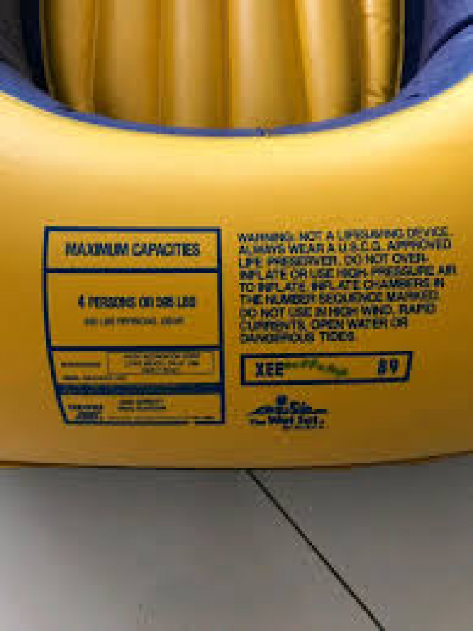 1985 INTEX PACESETTER 4 PERSON INFLATABLE BOAT 102 X 60 IN W/NEW OARS