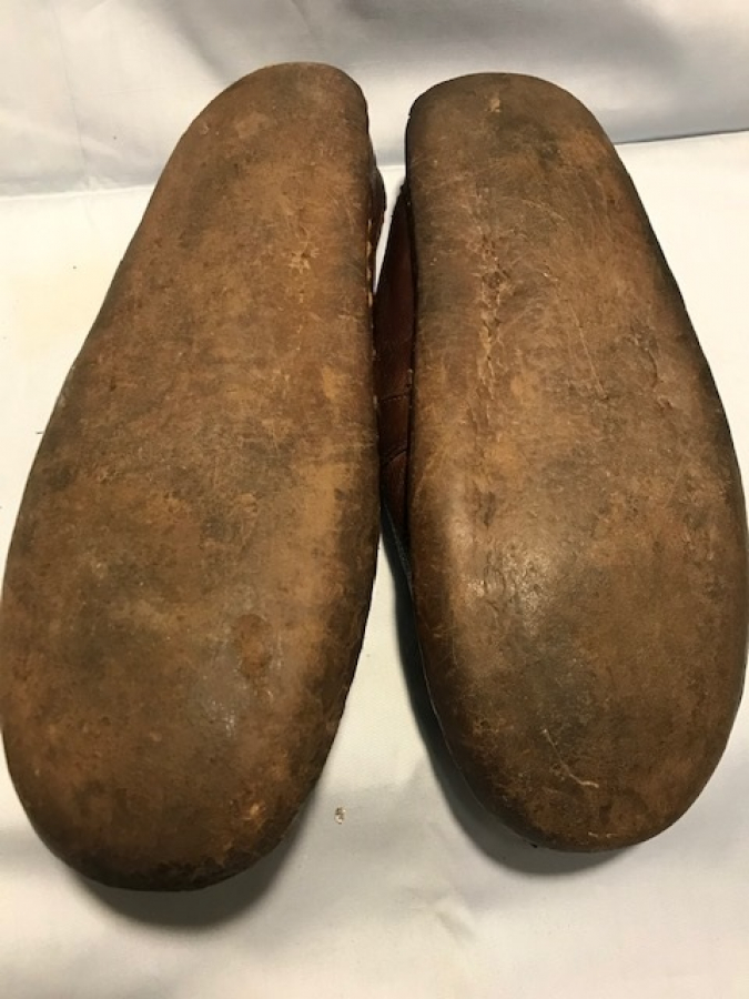 KAHVERRENGİ KÖSELE EL DİKİMİ YEMENİ 