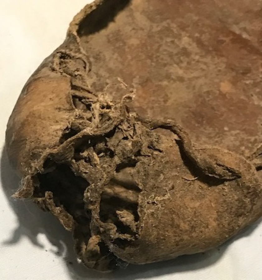 OSMANLI  1.DUNYA ŞAVAŞI TEK CARIK AYAKKABI EL YAPIM KOMPLE  KÖSELE ALTTA RESİMLERDE SAVAŞDAN DÖNEN ASKERİN AYAGINDA GÖRÜNMEKTE