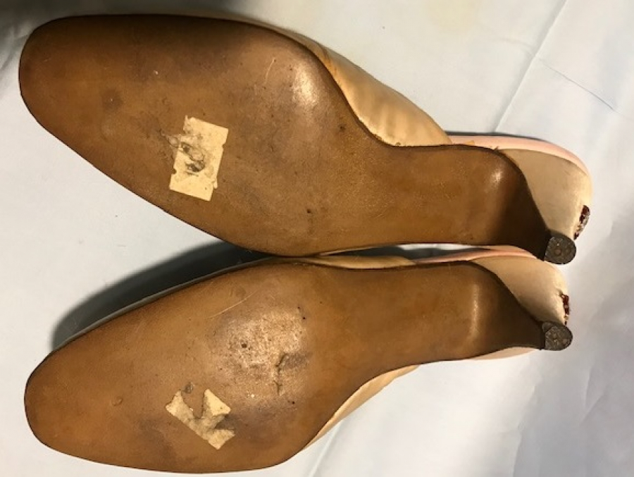 PENBE TOPUKLU TAŞ BONCUK İŞLİ KÖSELE GELİN TERLİK