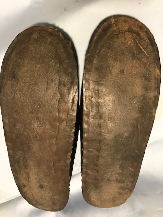 SİYAH  KÖSELE EL DİKİMİ AYAKKABI YEMENİ