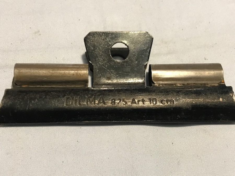 DİLMA 825 ART 10 CM  METAL YAYLI KAGIT TUTACAK 