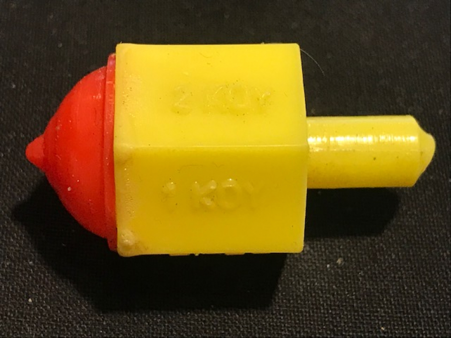 1960 1970 1980 YILLARIN OYUNU SARI KIRMIZI GALATASARAY RENKLERİNDE SERT PLASTİK FIRDÖNDÜ 1 AL HEPSİNİ AL  ŞANS OYUNU  