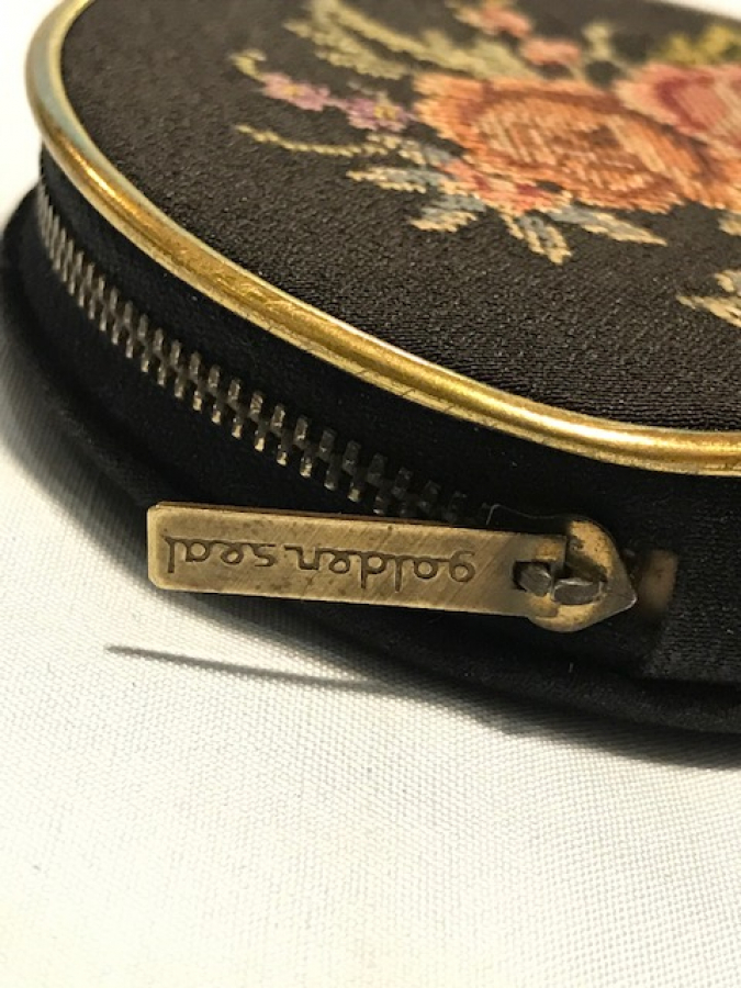 PRETTY QUICK 4 LIDO BY TOKALON  PUDRA KUTU GÖBLEN İŞLEME FERMUAR KAPAKLI AYNALI 