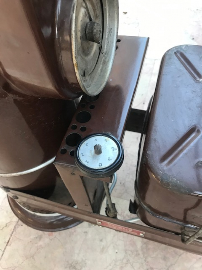 1970 EMAYE VEZÜV GAZ SOBA TİP 101 SERİ NUMARALI TÜRK MALI KAHVERENGİ SIRLI CALIŞAN ISITAN GAZ SOBASI