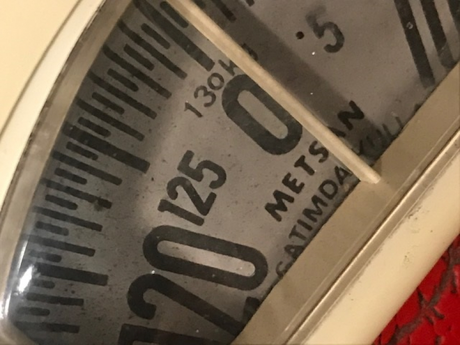 YERLİ METAL YAYLI MEKANİK SONER METSAN  BASKUL TARTI TERAZİ 130 KİLOYA KADAR TARTAR