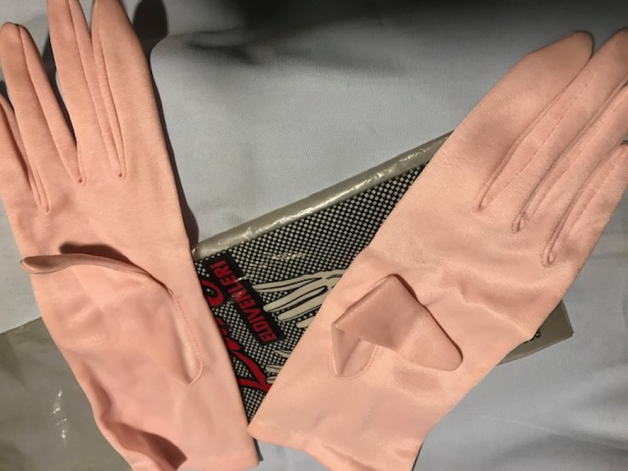 YERLİ TÜRK MALI LÜKS ELDİVENLERİ 7 NUMARA KULLANILMAMIŞ POŞEDİNDE