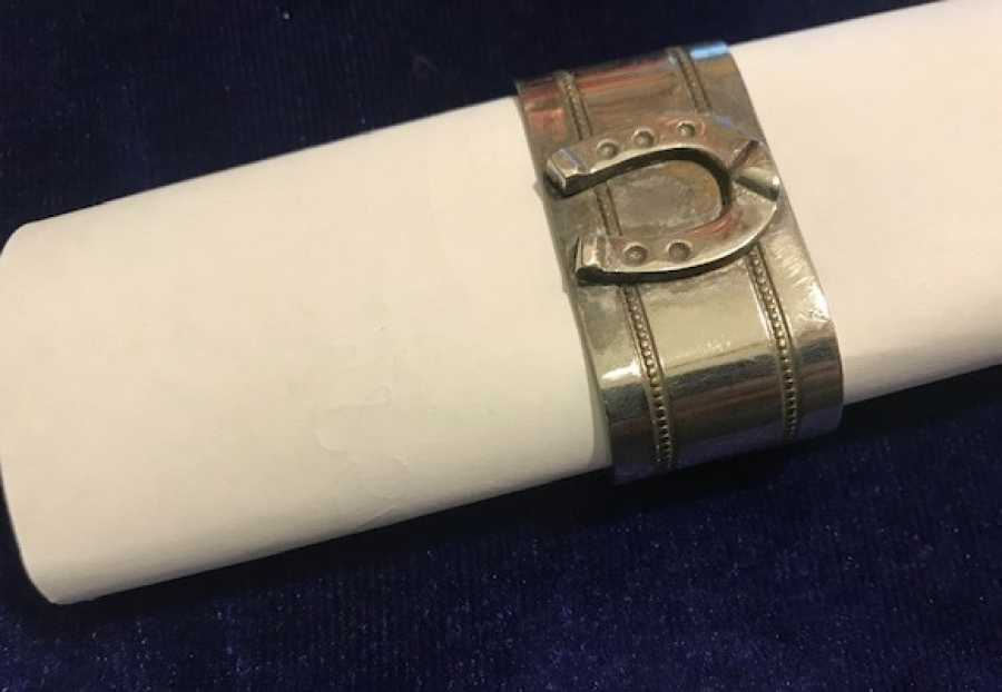 1999 YILINDA 73 .GAZİ KOŞUSUNDA  BİRİNCİYE VERİLEN  BELGENİN MUHAFAZA BİLEZİGİ OLARAK KULLANILMIŞDIR