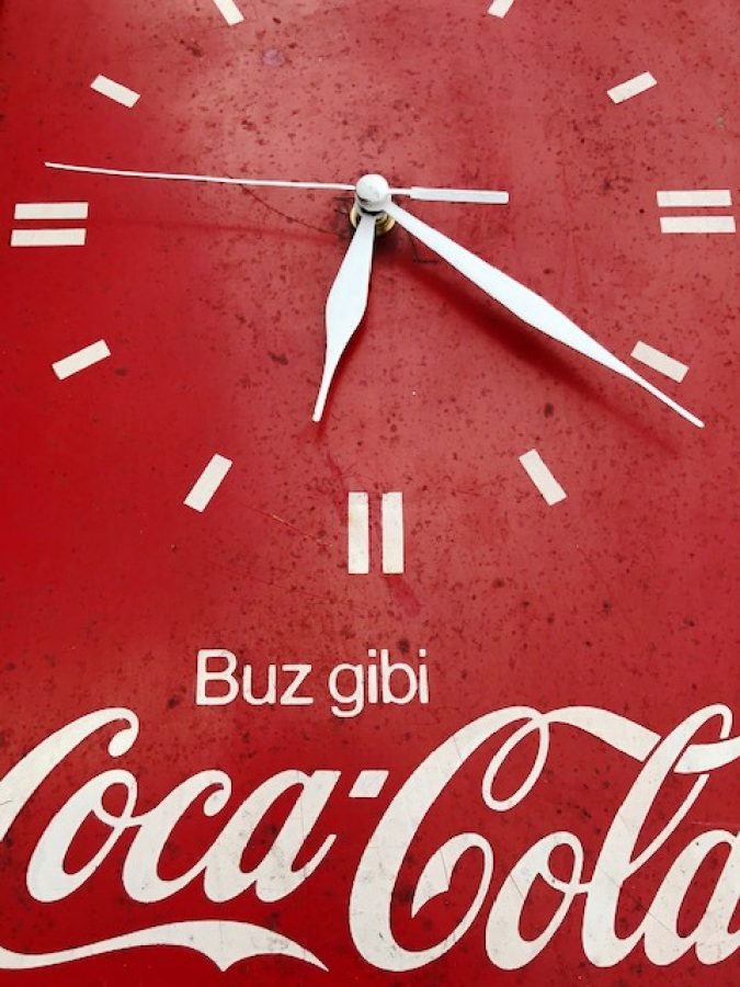 COCACOLA TENEKE SAAT 1970 PİLLİ  DUVAR SAATİ
