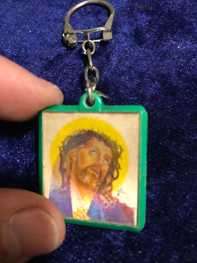 3 BOYUT İSA VE MERYEM GÖRÜNTÜLERİ PLASTİK ANAHTARLIK 1960