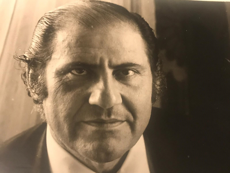 ŞAKİR ECZACIBAŞI SİYAH BEYAZ ORJİNAL FOTOGRAFI 18 X 12 