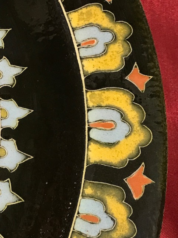 EL YAPIM KUTAHYA CİNİ OSMANLI KARANFİLLER SİYAH ZEMİN ÜZERİNE 30 CM 