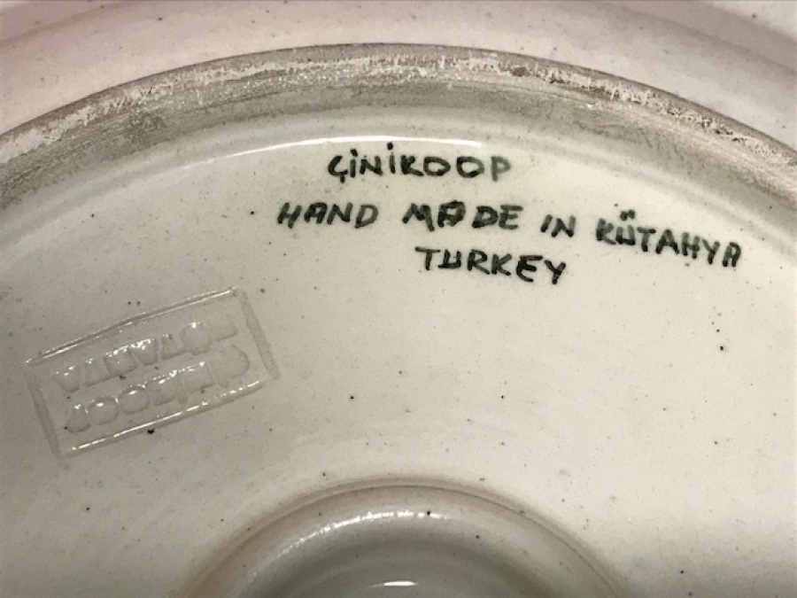 EL YAPIM KUTAHYA CİNİ OSMANLI KARANFİLLER SİYAH ZEMİN ÜZERİNE 30 CM 