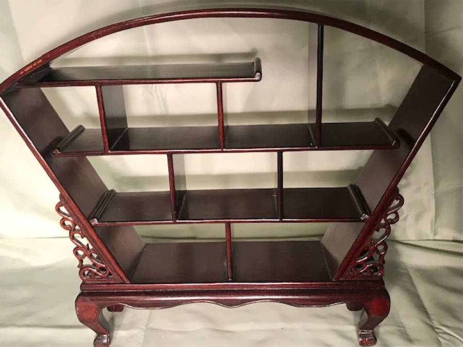 RAF VİTRİN GÜL AGACI MASİF EL OYMA AYAKLAR 10 GÖZ 9 CM  YUKSEKLİK 41 CM EN 10 CM FRANSIZ