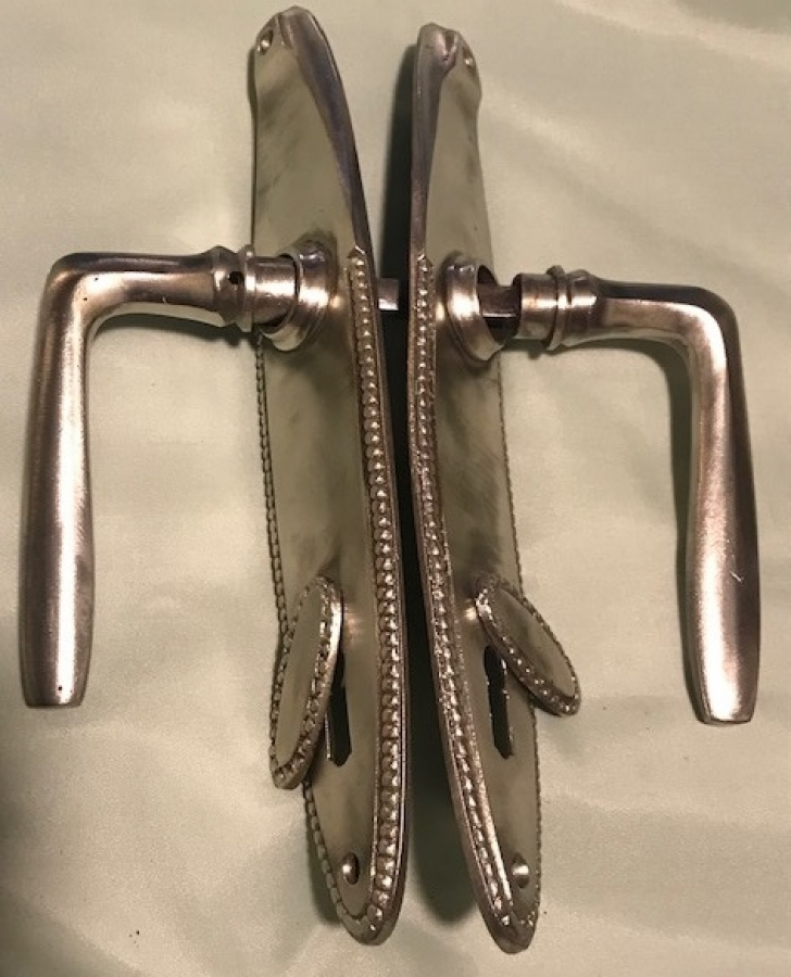 PİRİNC KAPI KOLU AYNALI 1960 LI YILLAR SORUNSUZ