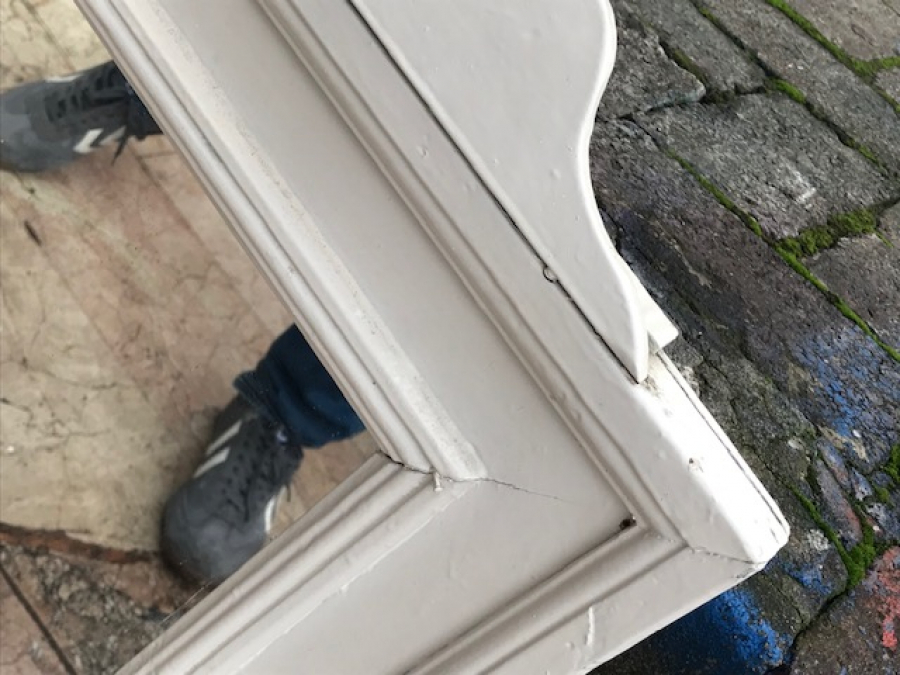 OSMANLI HİLALİAHMER AHŞAP MASİF CERCEVELİ AYNA  53 X 86 ÖLCÜLERİNDE